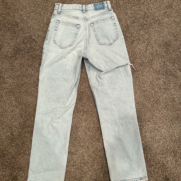 Women’s abercrombie 90’s straight Light wash jeans size 4 (27 short) Curve love - Picture 5 of 9